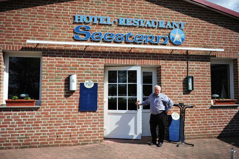 Готель Gasthaus Zum Seestern Ravensbruck Екстер'єр фото